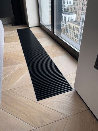 U-con решітка чорна в квартирі