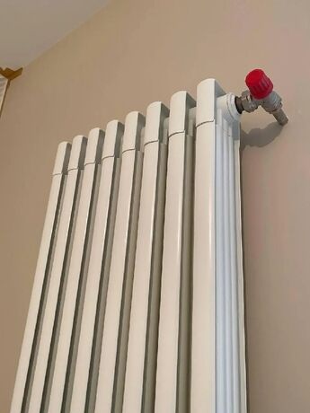 Вертикальний алюмінієвий радіатор Global Ekos 2000