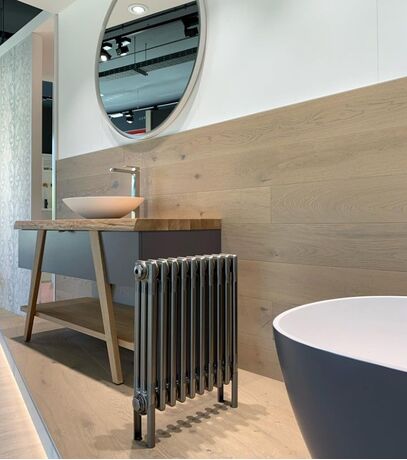 Zehnder Charleston технолайн на ножках