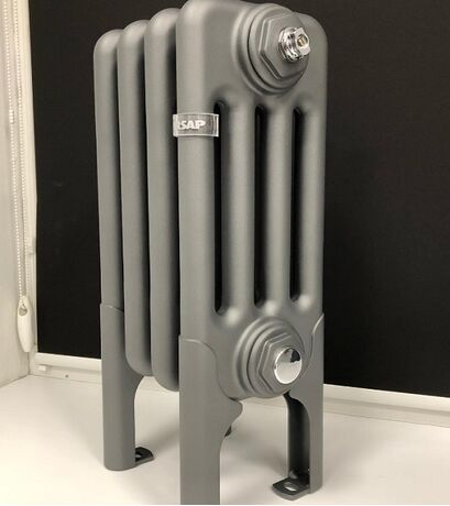 Горизонтальный дизайнерский радиатор Irsap Tesi 4