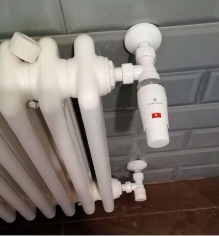 603000067.06 Соединительная трубка с розеткой Schlosser, белая