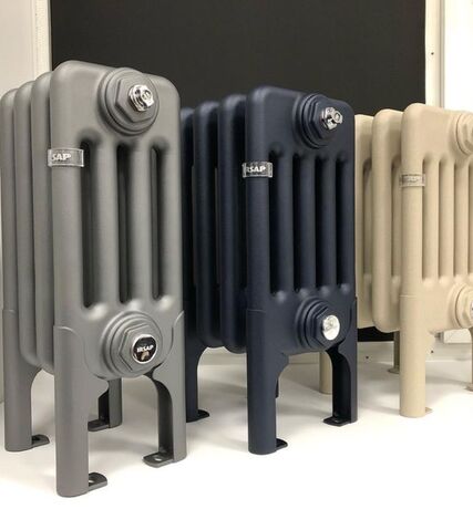 Горизонтальный дизайнерский радиатор Irsap Tesi 4