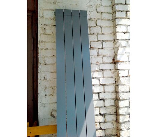 Global Oskar серый