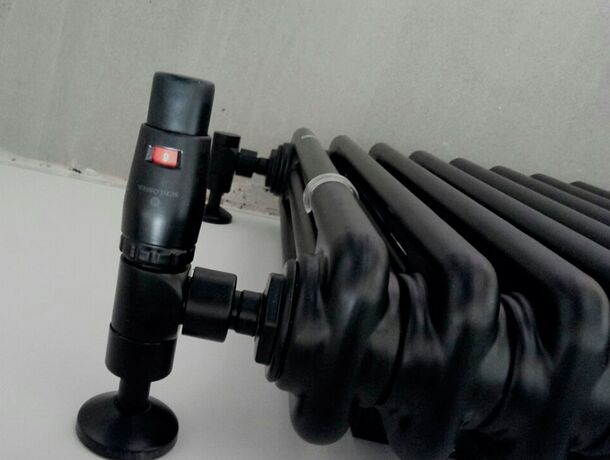 603000067.RAL90051 З'єднувальна трубка із розеткою Schlosser, чорна