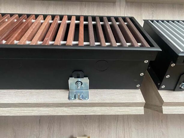 Carrera 4S - вузький внутрішньопідлоговий конвектор