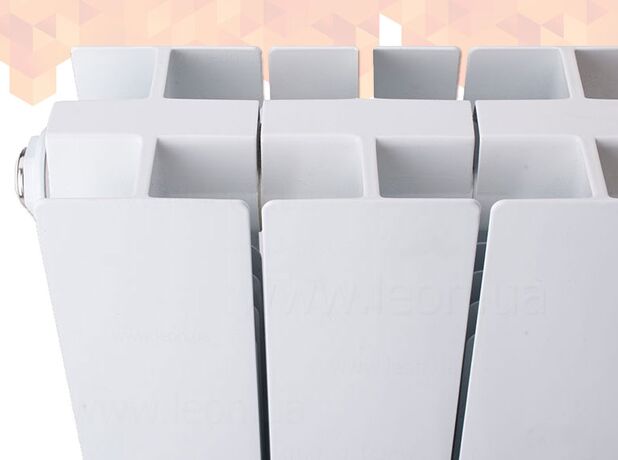 Алюмінієвий радіатор Fondital BLITZ білий згори